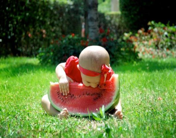 Karpuzdaki Likopenin faydas : Meyve ve sebzelere krmz rengini veren likopen pigmenti denilince akla ilk olarak domates gelir ancak karpuz domatesten daha fazla likopen iermektedir.