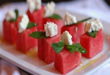 A vitamini ayn zamanda sar nokta hastal ve katarakt riskini drmektedir. 1 kase karpuz gnlk A vitamini ihtiyacnn %18&#8217;ini tek bana karlar.