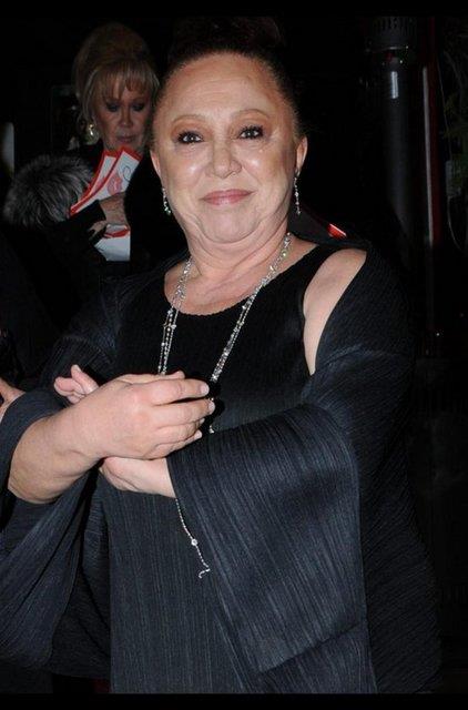 23) Deniz ahenk / Dou Holding 2014 Serveti: 1.05 milyar dolar 2013 Serveti: 1.7 milyar dolar