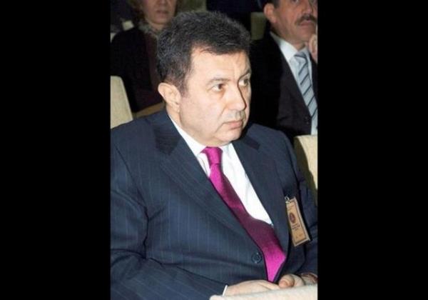 16) Mehmet Emin Karamehmet / ukurova irketler Grubu 2014 Serveti: 1.5 milyar dolar 2013 Serveti: 2.4 milyar dolar