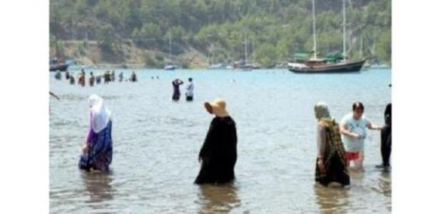 Yzme bilmeden denize gireriz!