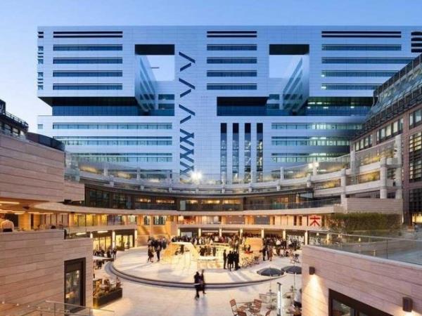Londra'da ina edilen 5 Broadgate binasnn mimar Make Architects.