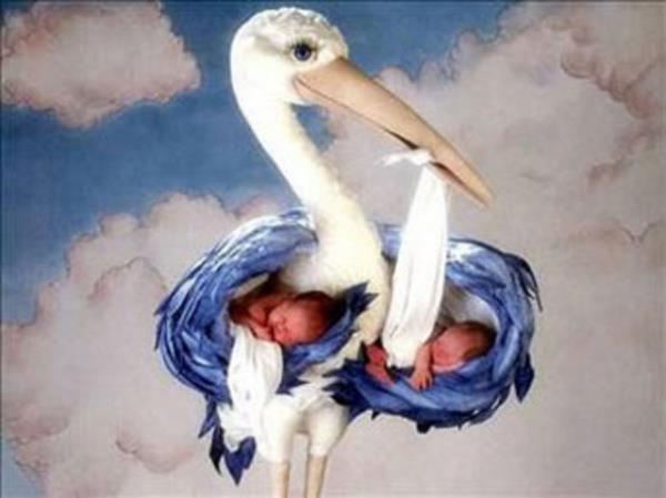 Seni leylekler getirdi yavrum...