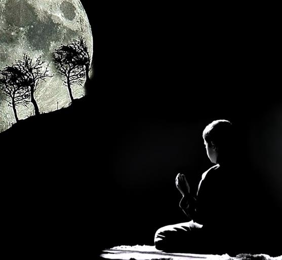 Allahm,&#8232; Her zaman kendimizle yaka-paa ve kendi ayplarmzla megul olalm kimsenin eksiiyle-gediiyle uramayalm. Her frsatta iyi bir insan olma rnei sergileyelim, bakalarn daha yksek ufuklara ynlendirip herkese bir hsn- misal olalm nsanlarn ayplarna ve kusurlarna gz yumalm. Onlarn olumsuz tavrlarna tebessmle karlk verelim, ktlklerini iyilikle savalm ve elli defa rencide edilsek de, bir kerecik olsun kimseyi krmay dnmeyelim Ya Rabbi!