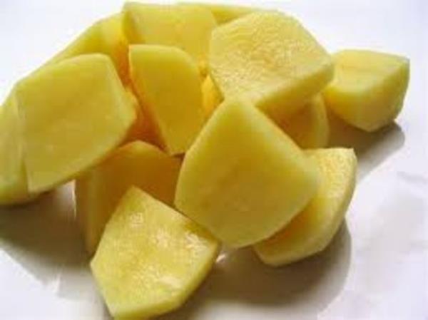 96. Hzl cilt rahatlamas iin kanan, bcek srlan veya yanan yerinize i patates dilimi koyun.