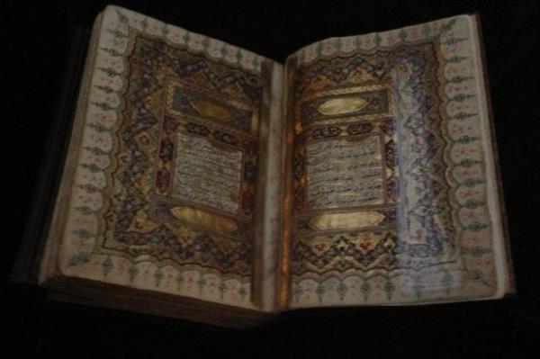 Koleksiyon; Bilal St koleksiyonu. Eserleri o koleksiyondan setim. zellikli olduunu dndm eserleri setim.