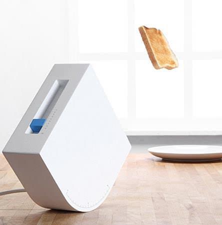 Pratik tost makinesi