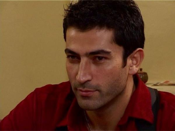 Y�ld�z Teknik �niversitesi Matematik B�l�m�'nden mezun oldu