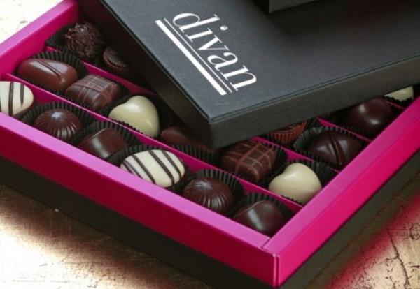 Divan �ikolata 59 TL.