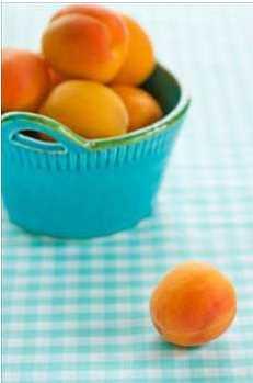 - Kay�s� ya�� da ya�lanmayla ortaya ��kan k�r���kl�klar� azalt�r. - Karaci�er rahats�zl��� olanlar kay�s�y� �ok fazla yememelidirler.