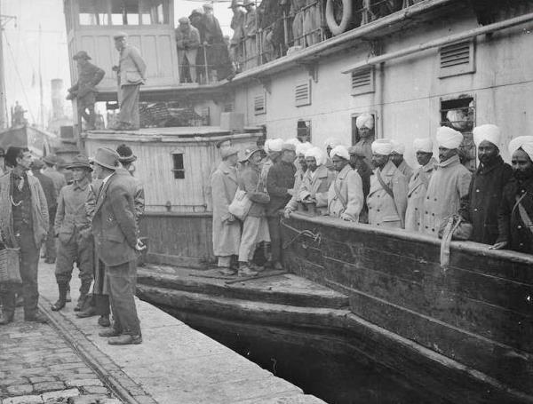 13 Kasm 1918'de stanbul igal edildi. galden birka gn sonra Karaky'e bir ngiliz gemisi yanar