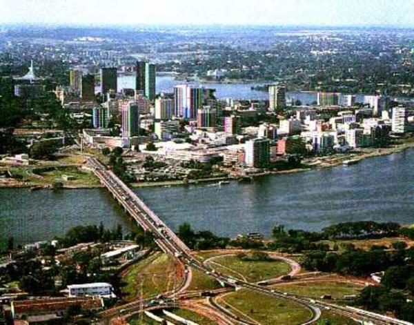 Sralama: 11 lke: Cote d'Ivoire Askeri harcama (Milyon $): $11,988 Milli gelire oran (%): 17