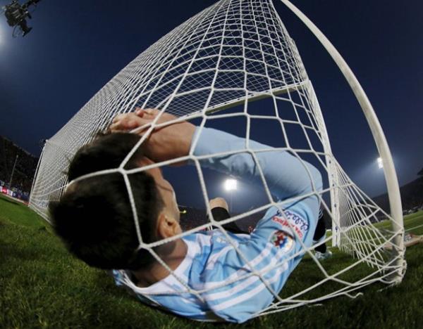 Copa America 2015 finalinde Arjantin formas giyen Lionel Messi alara derse...  Santiago / ili