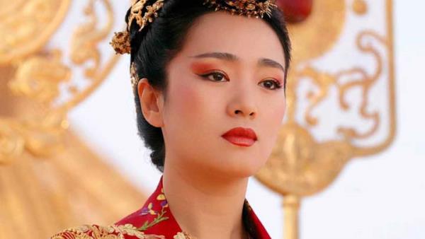 Bu kadar souk iklimde yaayanlarn vcutlarnn iklime uyum salamaktan baka areleri yoktu.