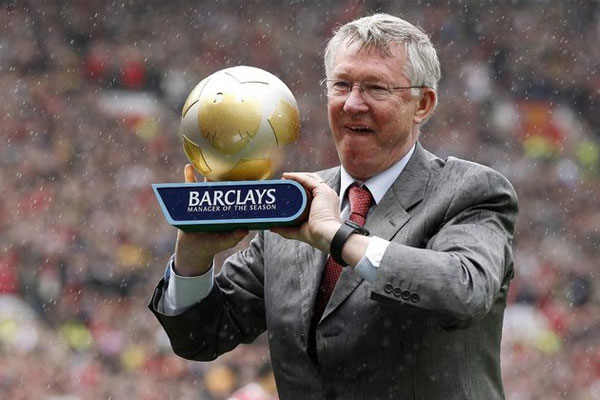 �lk 3 y�l�n� olduk�a ba�ar�s�z ge�iren ve g�revden al�nmas� istenen �sko� hoca, ilk ba�ar�s�n� 1990'da FA Cup'� kazanarak ya�ad�.