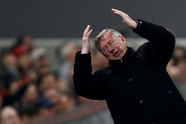 Tam 27 y�l 'K�rm�z� �eytanlar'�n ba��nda kalan �sko� teknik adam bu s�re i�erisinde tak�m�na 13 Premier Lig, 2 �ampiyonlar Ligi, 1 UEFA Kupas�, 1 Avrupa S�per Kupas� 5 FA Cup, 1 K�talararas� Kupa, 1 Kul�pler D�nya Kupas�, 4 �ngiltere Lig Kupas� ve 9 Charity Shield zaferi ya�att�.