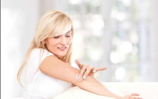 algamn bir dier faydas da yksek oranda lif iermesi sayesinde kabzla iyi gelmesidir. algam ok zengin bir lif kaynadr ve bu zellii sayesinde barsaklar yumuatarak tuvalet dzeninin olumasna yardmc olmaktadr.