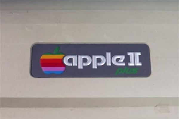 Apple-    Piyasa deeri 479 milyar dolar.