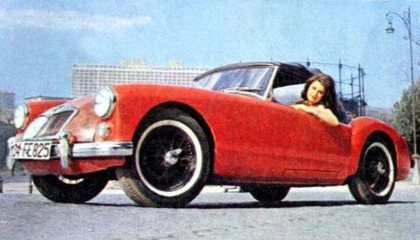 Fatma GRK (1942)<br>  Fatma GRK, 45.000 TL&#8217;ye satn ald, &#8220;34 FE 825&#8221; plakal, 1962 model MG MKII&#8217;ye sahipti.