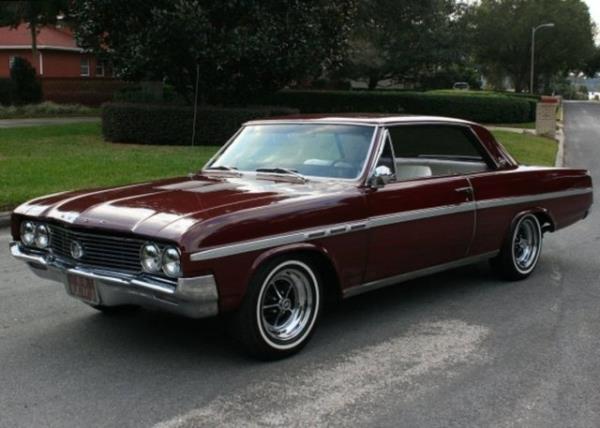 1966 ylnda Muammer KARACA, 115.000 TL&#8217;ye satn ald, &#8220;34 DU 904&#8221; plakal, 1964 model Buick Skylark&#8217;a sahipti.