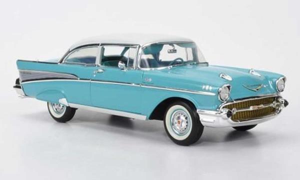 1966 ylnda Sadri ALIIK, 40.000 TL&#8217;ye satn ald, &#8220;34 AR 781&#8221; plakal, 1957 model Chevrolet Bel Air&#8217;e sahipti.