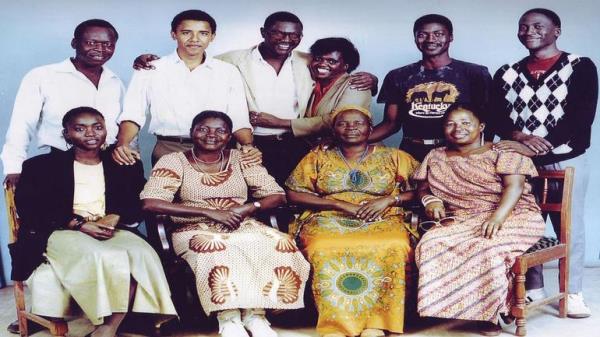 Obama halas ve kuzenleriyle birlikte...