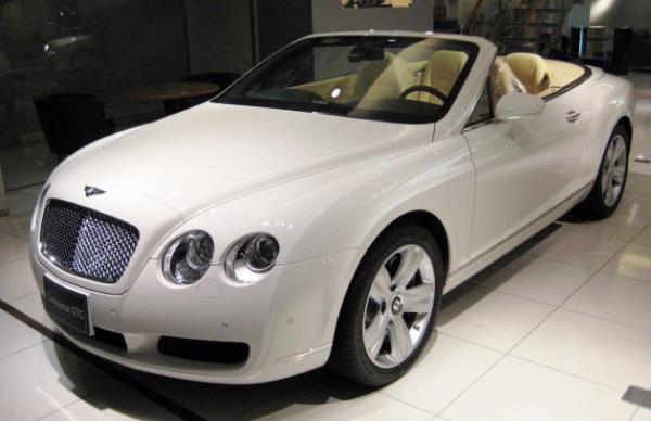 Bentley Continental GTC 450 bin Euro