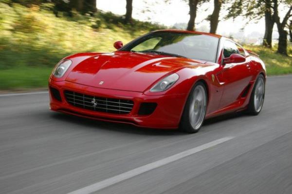 Ferrari 599 GTB 300 bin Euro