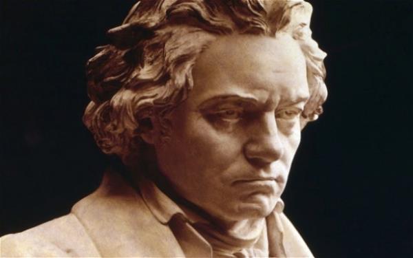 Kendisinin kurundan zehirlenerek ld zaten biliniyordu; fakat bu zehirlenmeye nehirdeki balklarn yol at dnlmt. Halbuki Beethoven, hastalanmadan nceki dnemlerde cam armonikayla ok fazla har neir olmu ve bu alet de salk asndan ok tehlikeli olan kurunlu camdan yaplmt.   nsanlarn delirmesine ve lmne neden olan bu alet sonradan yasaklanm ve kurunlu cam yerine kristal cam kullanlmaya balanmtr.