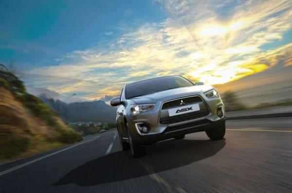 Mitsubishi<br>    Mitsubishi sat��ta olan t�m modellerinde kampanyaya devam ediyor. Mitsubishi ASX modelinde 5.750 TL, Spacestar modelindeyse 850 TL indirim uygulan�yor.        Arabas� �al�nmas�n diye bak�n ne yapt�      OTOMOB�L      Arabas� �al�nmas�n diye bak�n ne yapt�      En az yakan dizel otomobiller      OTOMOB�L      En az yakan dizel otomobiller      Hurda Vosvos'a sihirli dokunu�!      OTOMOB�L      Hurda Vosvos'a sihirli dokunu�!      Hurdaya ��km�� par�alardan 'McLaren' yapt�      OTOMOB�L      Hurdaya ��km�� par�alardan 'McLaren' yapt�      ��te T�rkiye'nin 2015'te en �ok satan otomobilleri      OTOMOB�L      ��te T�rkiye'nin 2015'te en �ok satan otomobilleri      Otomobilinizin gizli kalm�� �zellikleri      OTOMOB�L      Otomobilinizin gizli kalm�� �zellikleri