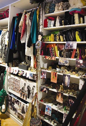 3 yl nce tand dairesi, Boaz manzarasyla onu ilk grte arpm. &#8220;ine girdiim anda pozitif enerjisi beni etkilemiti. n cepheden Boaz&#8217;a, yatak odasn- dansa tam istediim gibi yemyeil bir koruya bakyordu&#8221; diye anlatmaya balyor.