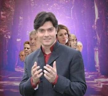 1996'da akln mantn tesindeki srl olaylar anlatan Sr Kaps programn sundu.