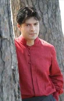 Yeprem ayn zamanda STV haber merkezinde 2 yl boyunca sabah 07,00-09,00 saatleri arasnda canl yaynda Merhaba Yenign programnda gazete manetlerini okudu, kahvalt haberlerini sundu.