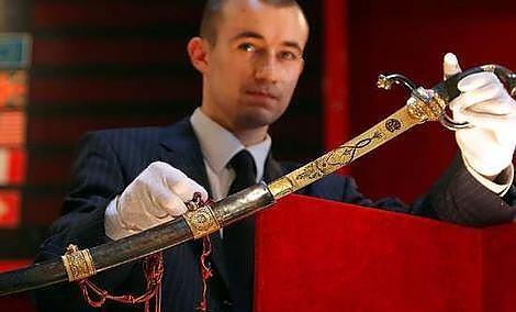 8. Dnyann en pahal klc<br>    Napoleon'un kllarndan biri. 6.500.000 dolar