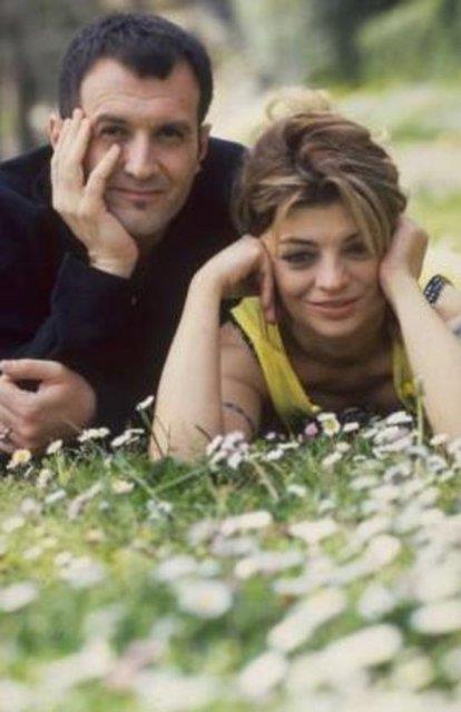 kili ilk kez 1987 Eurovision ark Yarmas Trkiye Finali'nde Melih Kibar'n bestesi Paydos ile katlarak ikinci oldu.