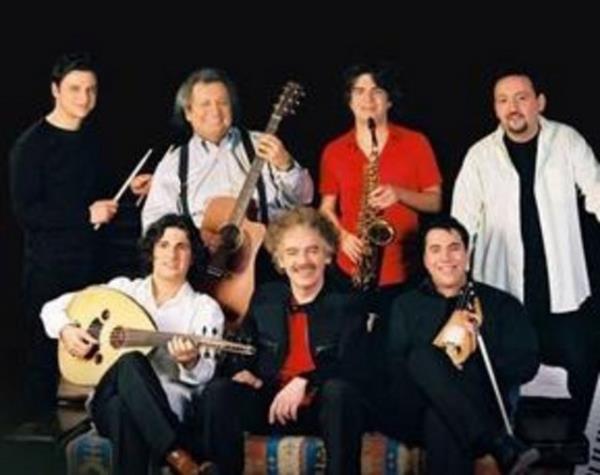 Yeni Trk de Trkiye'nin en uzun soluklu mzik gruplarndan biri..