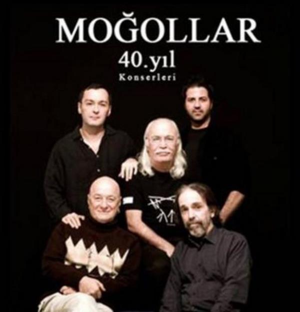 Moollar yeni yeleriyle mzik servenini srdryor.