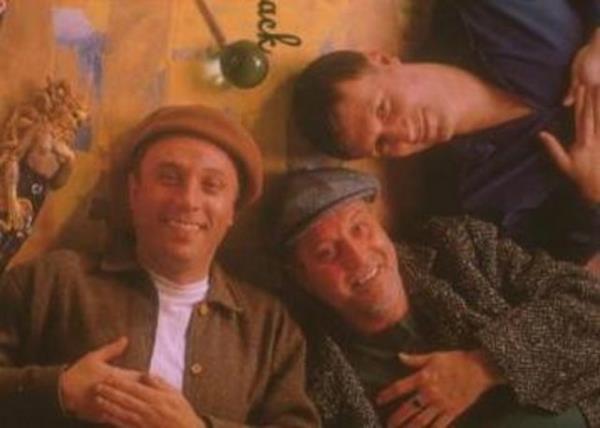 Grup Gndoarken, geride unutulmaz arklar brakarak dald.