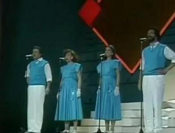 Be Yl nce On Yl Sonra 1984 Eurovision ark Yarmas'nda Trkiye'yi temsil etti.