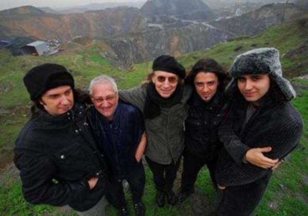 Nejat Yavaoullar tarafndan kurulan grup adn Mmtaz Soysal'n bir yazsndan alyor..