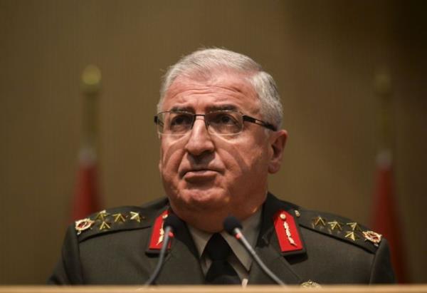 2019 N EN GL ADAY<br>  Genelkurmay kinci Bakan Orgeneral Yaar Gler'in ise grevine devam edecei renildi. Bylece Gler 2019'da Hulusi Akar'n ardndan Genelkurmay Bakanl iin en gl aday oldu.  <br>  Yaar Gler kimdir?<br>  1954 ylnda Ardahan'da dodu, 1974 ylnda Kara Harp Okulu'ndan, 1975 ylnda Muhabere Okulu'ndan mezun oldu. 1984 ylna Kadar Kara Kuvvetleri Komutanl'na bal muhabere birliklerinde takm komutanl yapan Korgeneral Gler, 1986 ylnda Kara Harp Akademisi'nden mezun oldu, ardndan kurmay subay olarak Yurt i Bat Blge Komutanl'nda Seferberlik ube Mdrl,