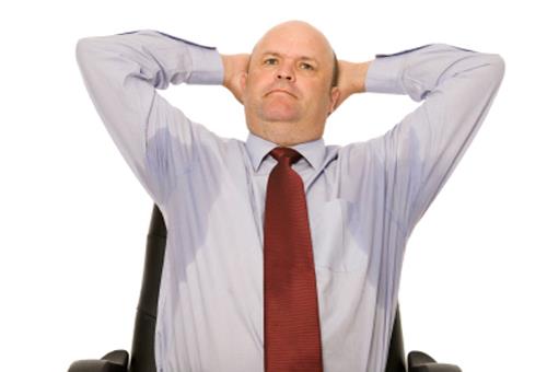 4- Roka bitkisi a karnna i olarak yenirse, ter kokusunu giderir.