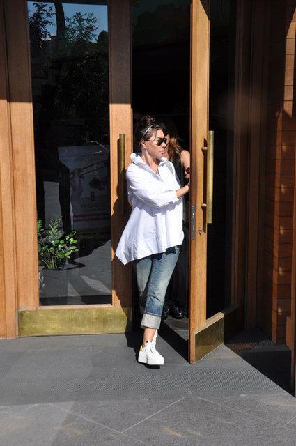 Son gnlerde oyunculuu brakaca sylenen Nebahat ehre yapt ilgin aklamayla duyanlar artt.