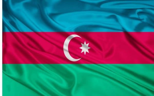 Azerbaycan: Kırmızı şerit ve üzerindeki ay-yıldız Türklük ve İslamiyet'i, mavi şerit diğer Türk devletleriyle olan ilişkisini, yeşil şerit ise ülkenin Avrupalılığını temsil eder.
