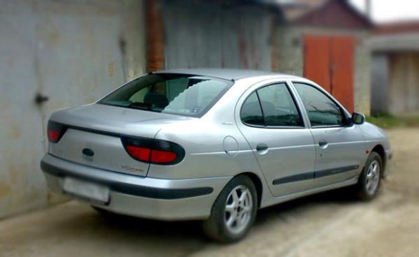 1998 model Renault Megane fiyat aral 12.700-14.250