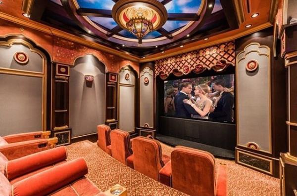 Fotoraftaki 'ev sinemalarnn kral&#8221; 2 milyon 500 bin Dolar deerinde.