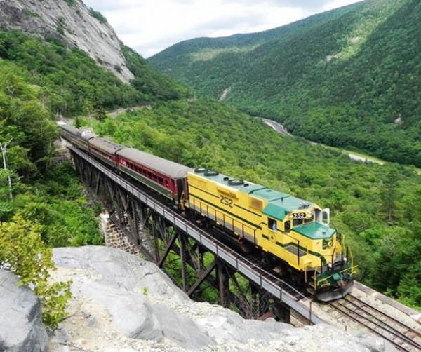 Byleyici tren yollar