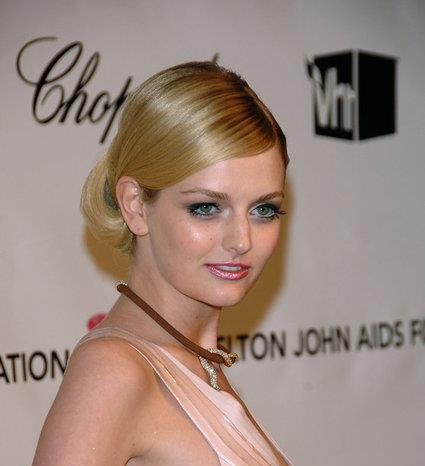 LYDIA HEARST<br>  Amerikal aktris ve model ok zengin bir aileden geliyor. Hearst&#8217;in byk byk babasnn serveti de ailenin tek ocuu olduu iin ona kalacak. 100 milyon dolarlk bir serveti var.
