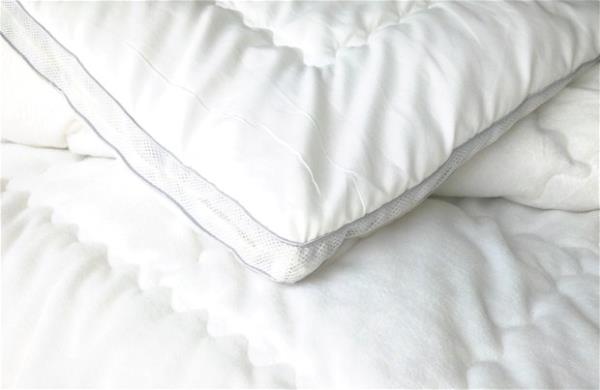 Nevehir yresinde ki genler, yataklarnda ki yorgan ortadan keserek evlenmek istediklerini belli ederler.