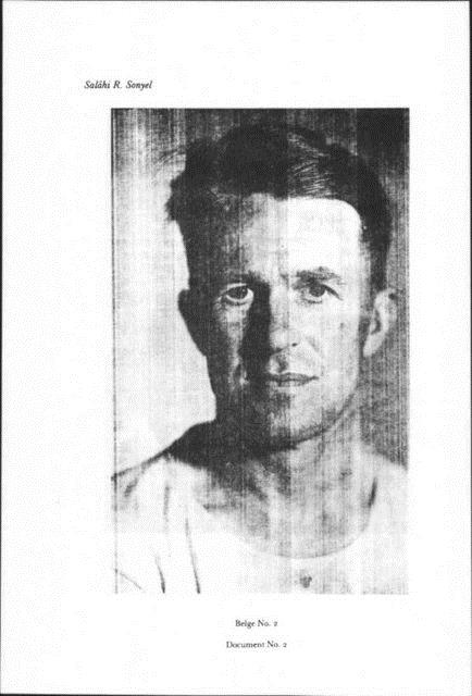 Naa Eric Kennington tarafndan St Paul Katedralinin kilise mahzenine yerletirildi.